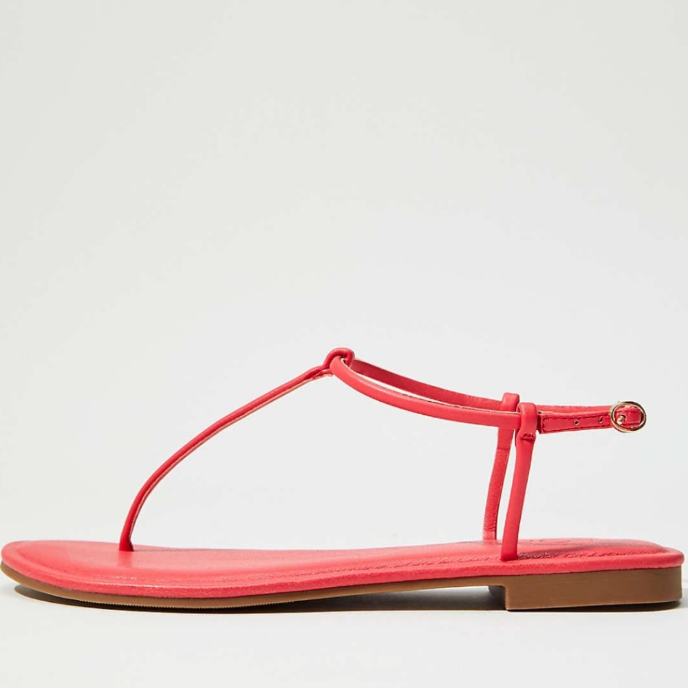 Loft Thong Sandal - Picture 2 of 3